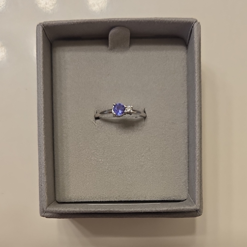 Haverhill Size 6 14k White Gold Alexandrite & Diamond Ring